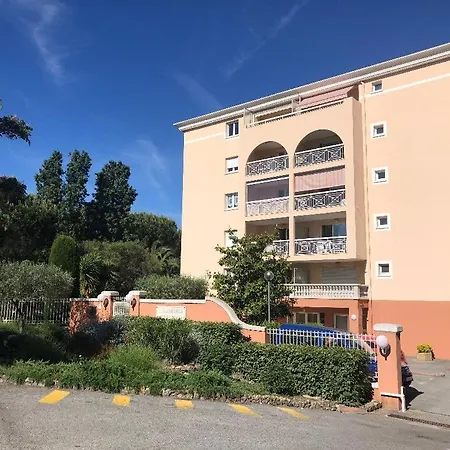 Les Jardins De L'Esterel Apartment Frejus